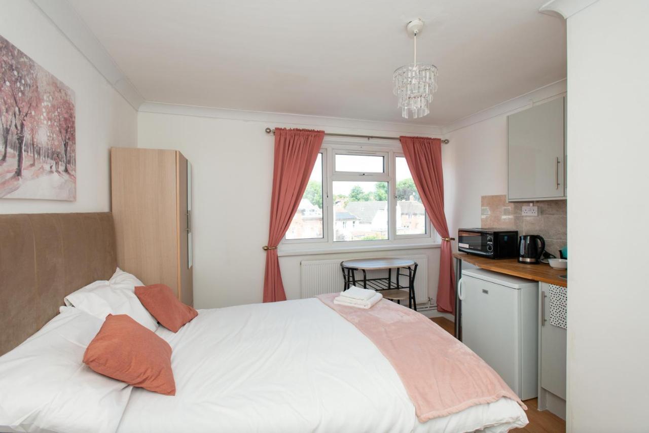 Modern Apartments In Bromley, Greater London Near Tesco And Sundridge Park Station Bagian luar foto