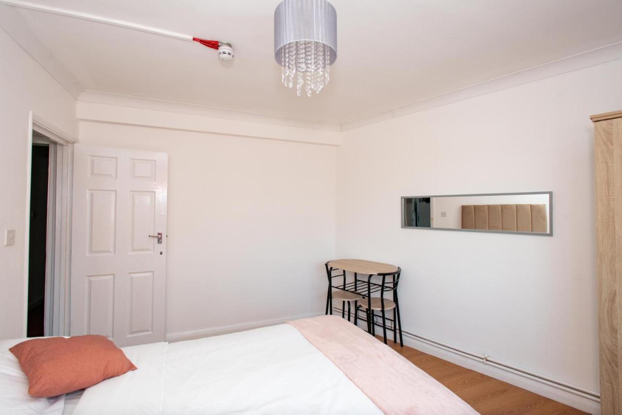 Modern Apartments In Bromley, Greater London Near Tesco And Sundridge Park Station Bagian luar foto